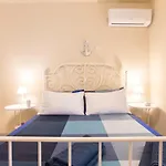 White Coral Rooms Self Check-In